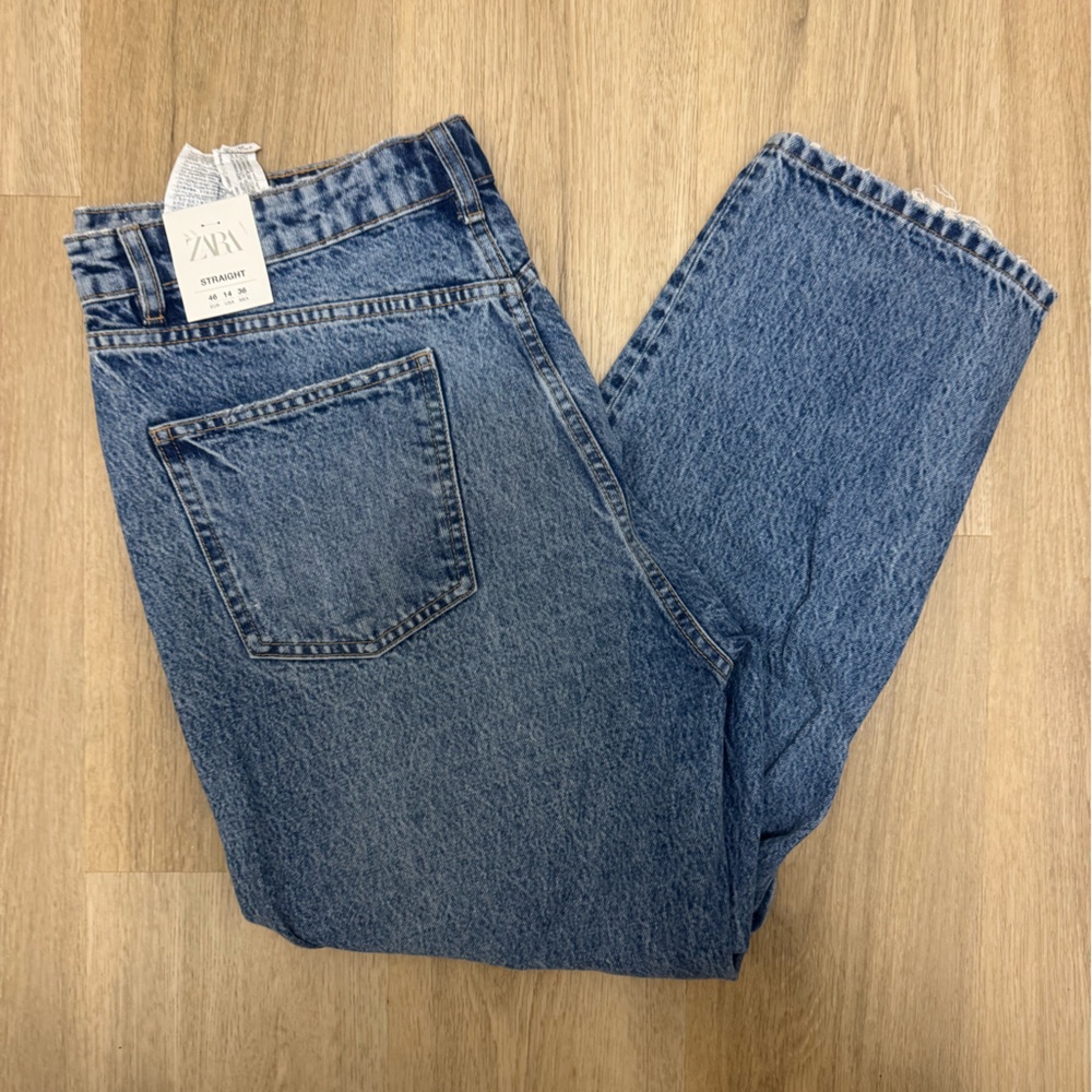Zara Blue Relaxed Jeans Classic Denim Style
